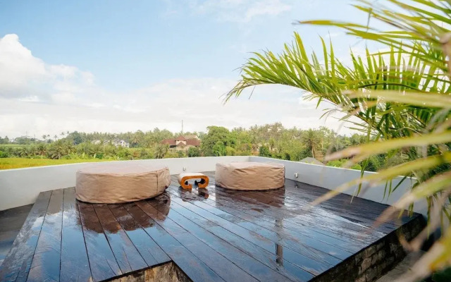 Kari Senja Luxury Villa