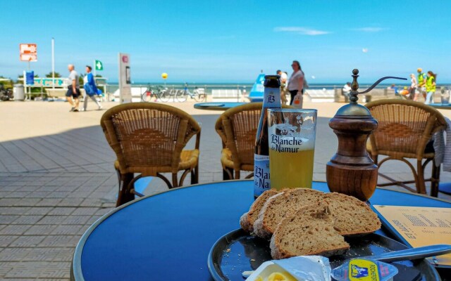 Nice Apartment in Oostende With Wifi and 2 Bedrooms