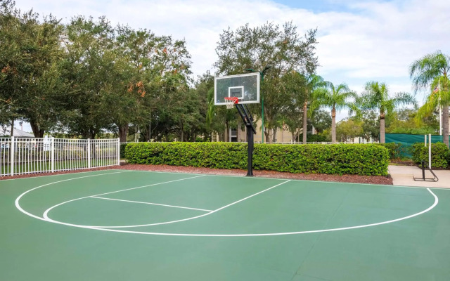 Hilton Vacation Club Cypress Pointe Orlando