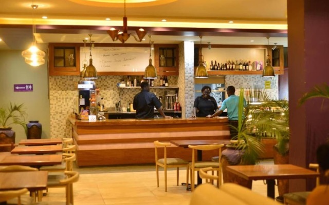 Tenda Suites and Restaurant