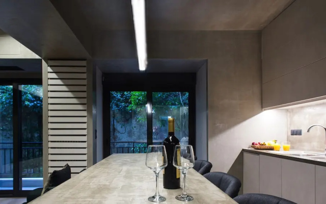Urban Luxury homm Studio in Piraeus