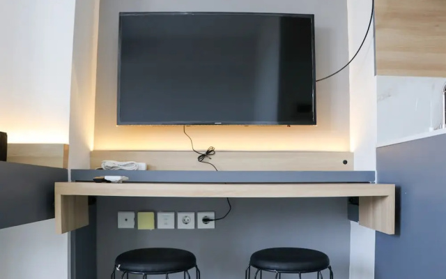 Good Deal and Comfy Studio West Vista Apartment