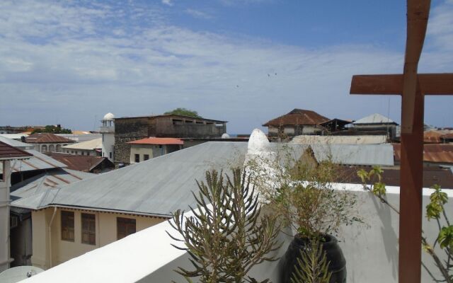 Pyramid Hotel Zanzibar