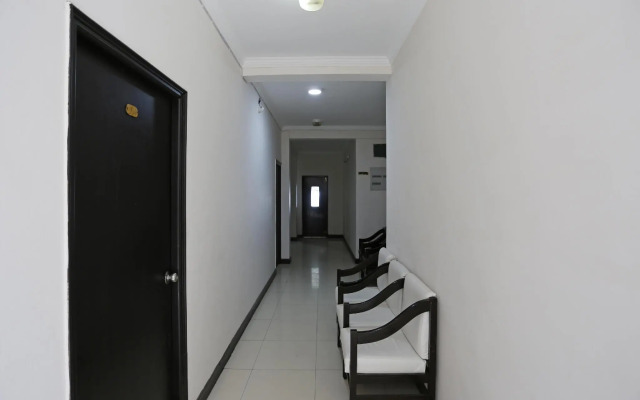 OYO Rooms 086 Near Picture Palace