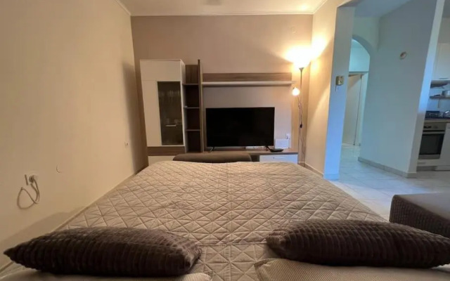 Studio Vesna with a terrace and sea view