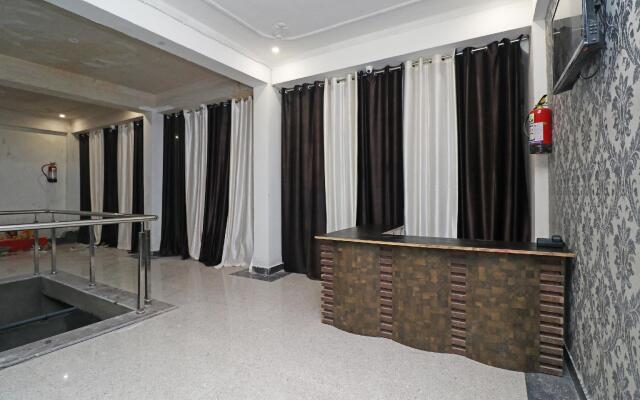 OYO Flagship 22705 Triveni Inn