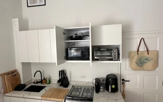 Palm Beach Vacaysuites - Bamboo Suite - Studio