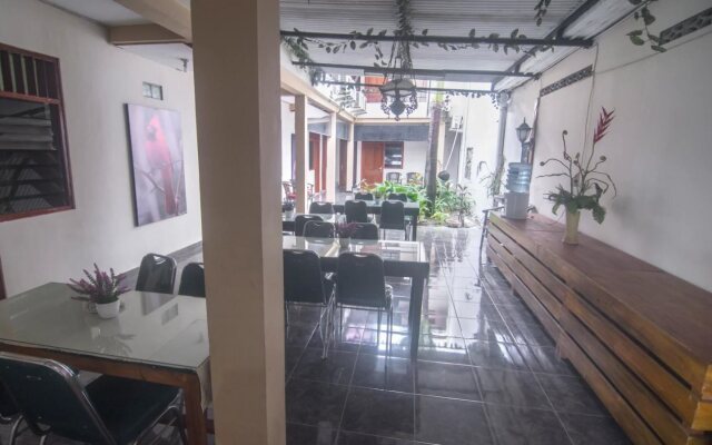 OYO 198 Emdi House Seturan