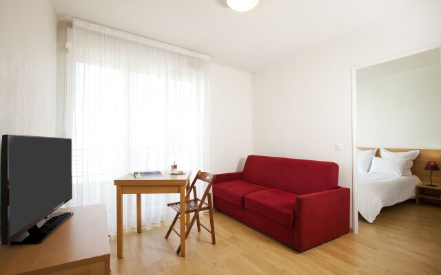 Séjours & Affaires Paris Nanterre