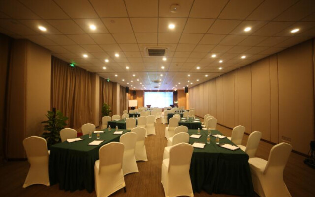 Jinjiang Metropolo Shanghai Hongqiao Hub NECC Hotel