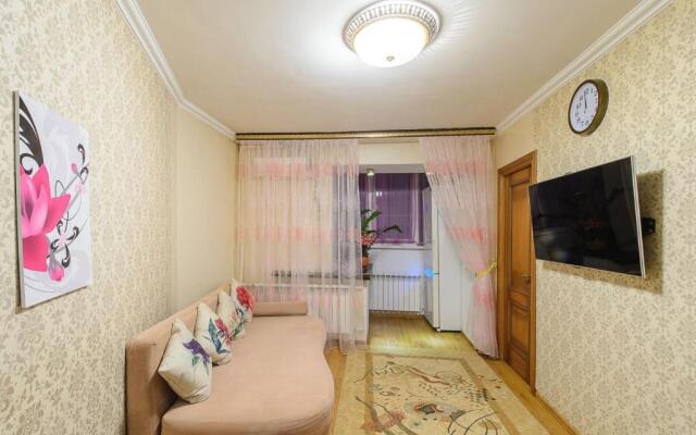 Apartments on Shevchenko 75