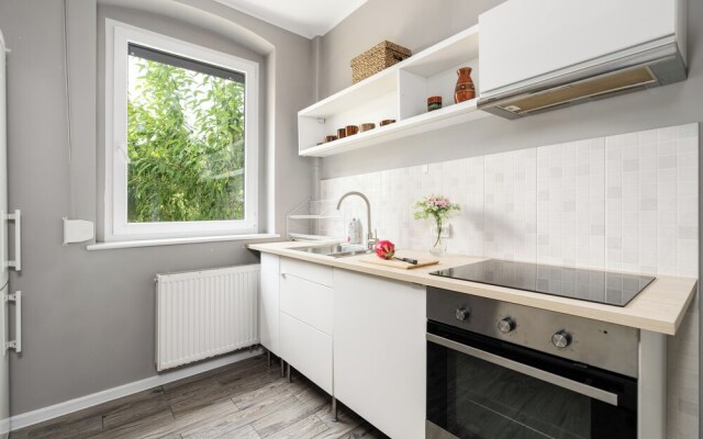 Family Apartment Promienista by Renters