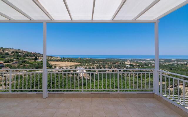 Haravgi 5 bedrooms villa
