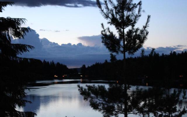 Oyster Bay Inn & Suites