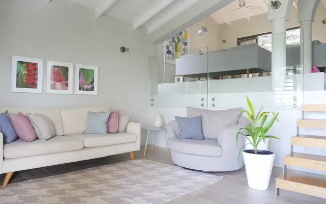 Villa Adina - Sleeps 7 - Pool - Parking - Garden