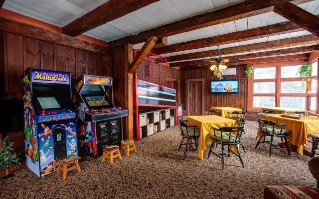 Hob Knob Inn, Bar & Lounge