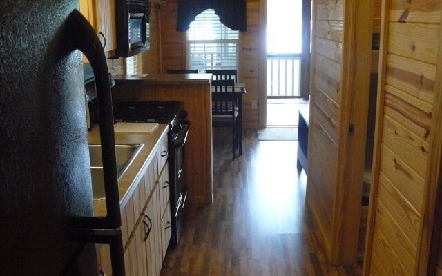 Lake Guntersville State Park RRM Cabins