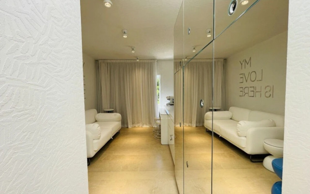 House Boat Large Puntaldia