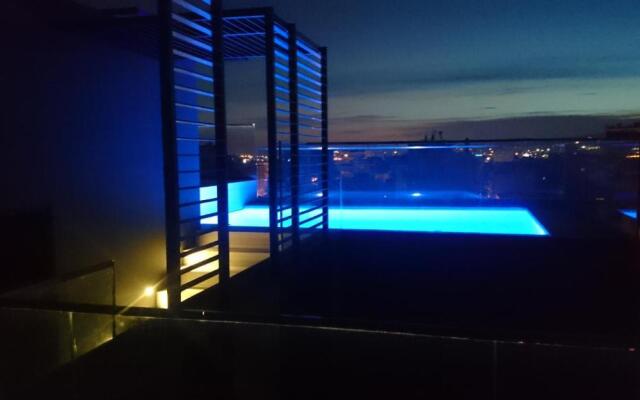 Athina Art Apartments