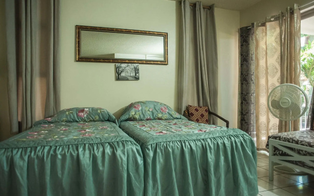 Starfish Beach Studio At Montego Bay Club Resort