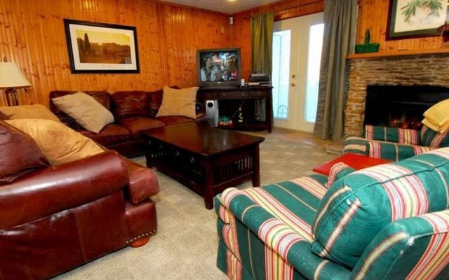 4 Br: Shamrock 28