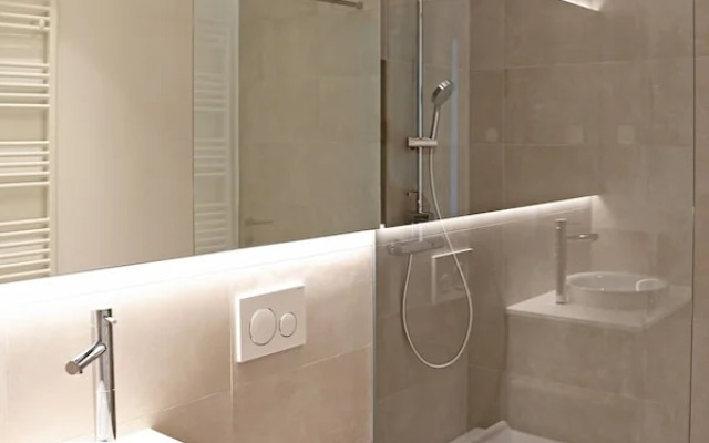 Regentova Suites