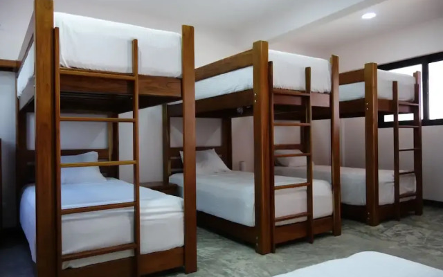 Itza Hotel Akumal - Hotel - Hostel