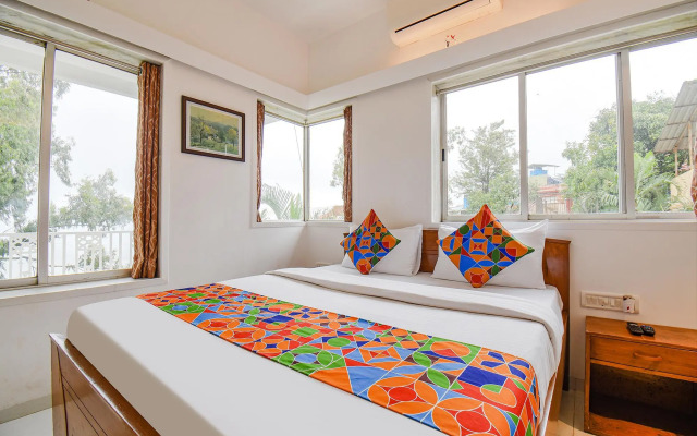 Fabhotel Silver Nest