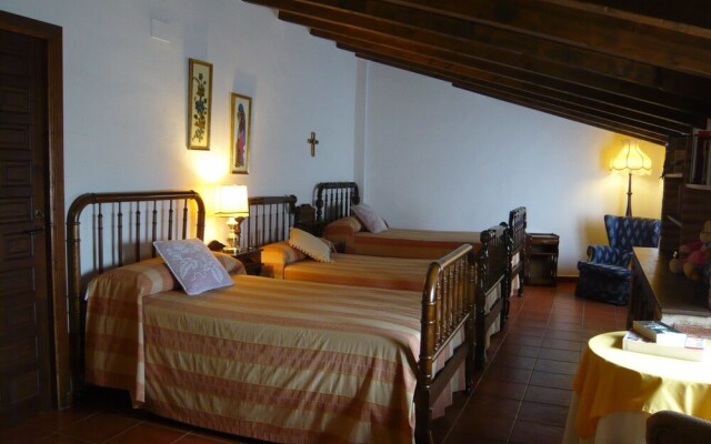 Casa De La Torre Hospederia