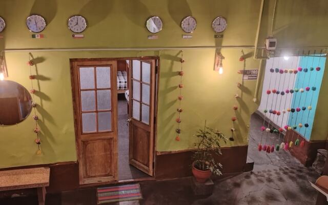 Zarate's Hostel