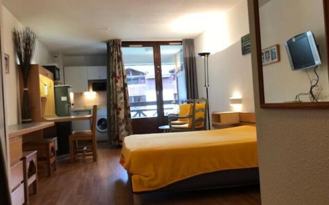Studio Brides-les-Bains, 1 pièce, 4 personnes - FR-1-512-244