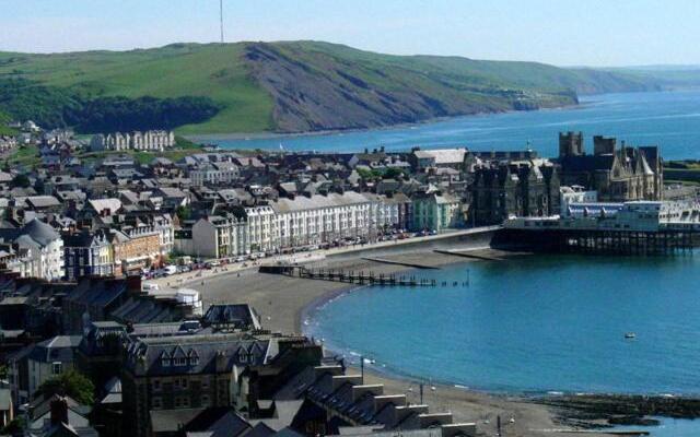 Lan Y Môr 4 Aberystwyth