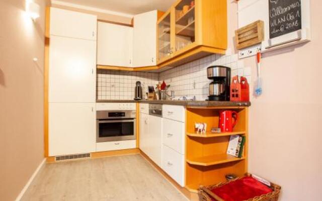 Haus 4 Jahreszeiten - Two-Bedroom Apartment (5 Adults)