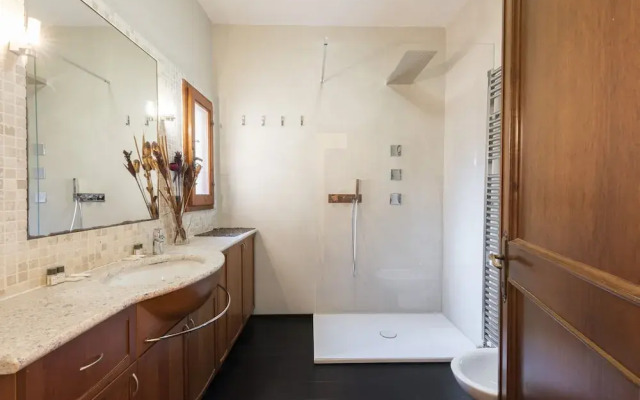 Toscanella 3 Bedrooms by Mmega