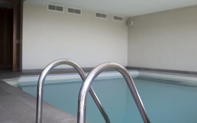 Suite & Pool Como