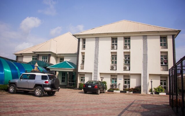 Vicmike Villa
