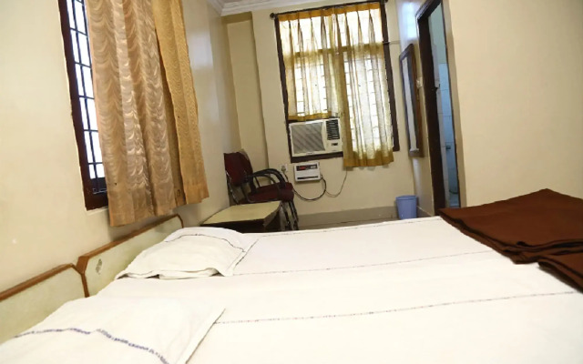 Sai sri Krishna Deluxe Lodge