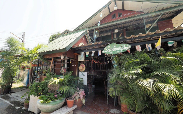 San Sook Place Guest House