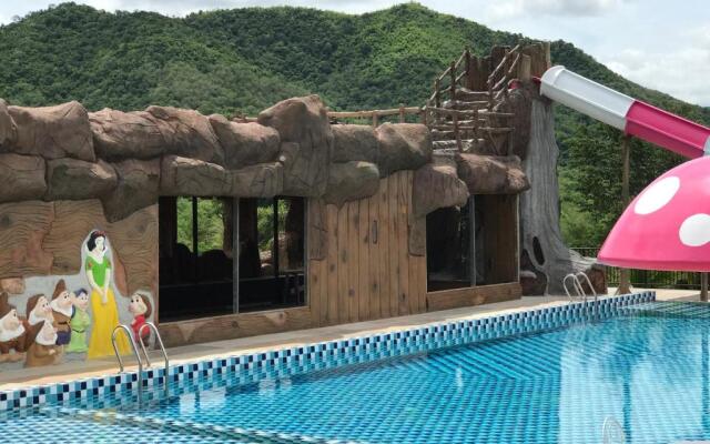 Sangchan Garden at Kaeng Krachan