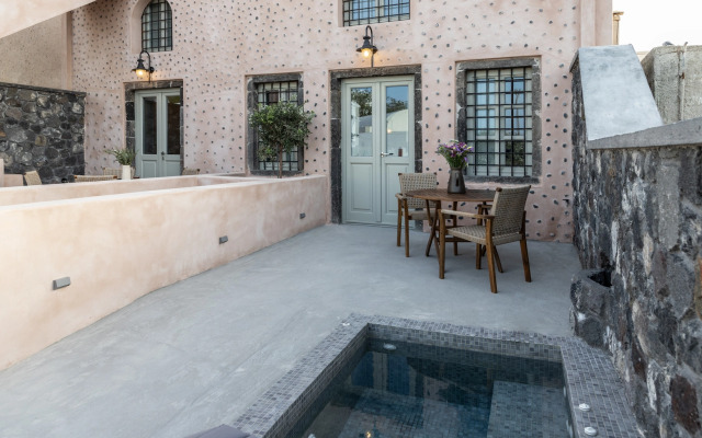 Frescoes Luxury Suites
