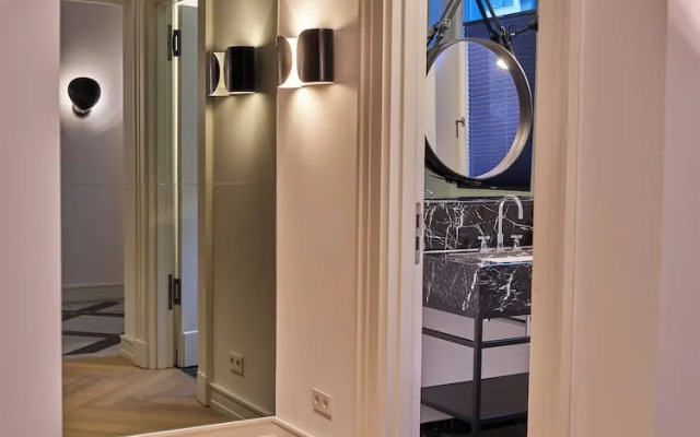 Townhouse by THE QVEST