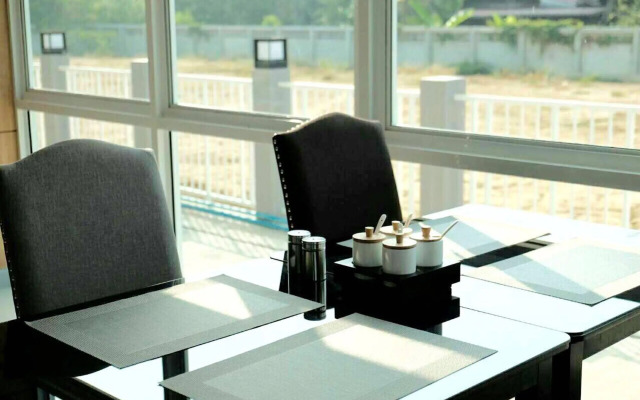 Chaisaeng Villa Hotel