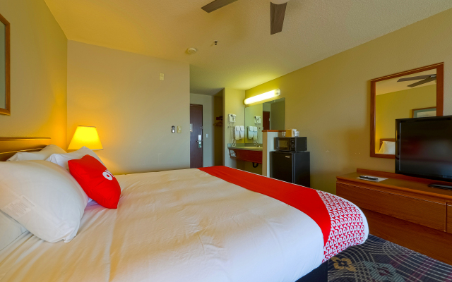 Siletz Bay Beachfront Hotel by OYO Lincoln City