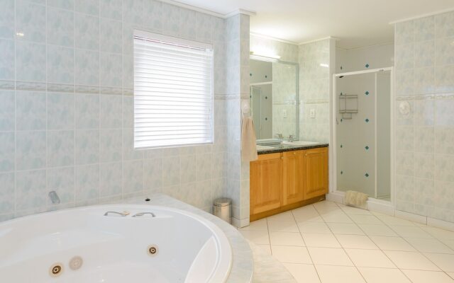 San Lameer Villa Rentals Three Bedroom Luxury 13908