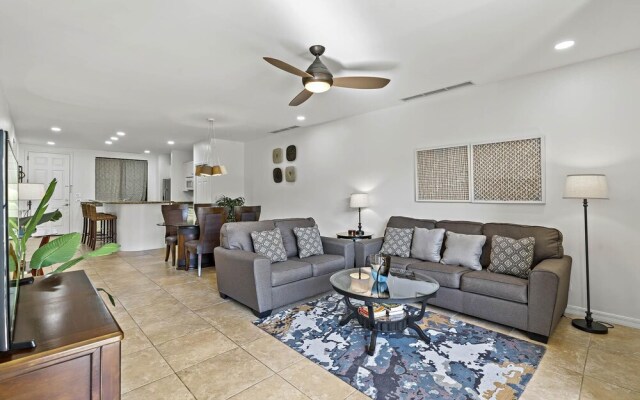 Colorfully Decorated 3Rd Floor Unit Overlooking Pool At Pacifico In Coco