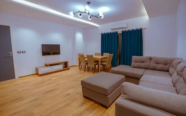 Travelholic Residence New Cairo