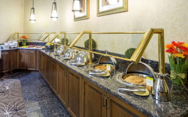 DoubleTree by Hilton Boston - Milford