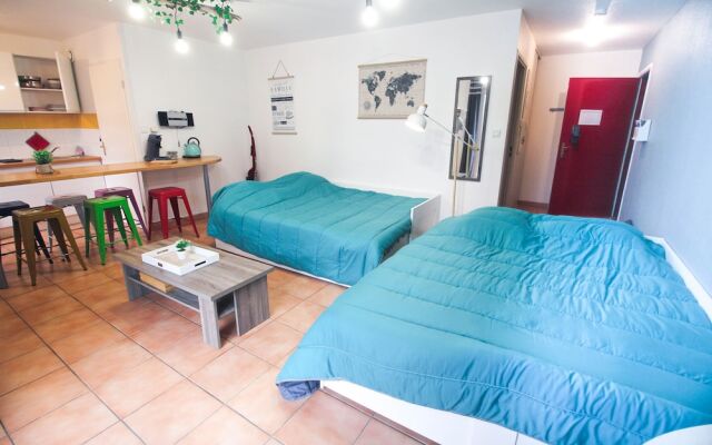 Carcassonne -Terrasse-Parking-WIFI 3lits