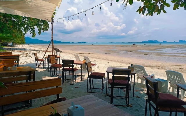 The Bay Koh Mook