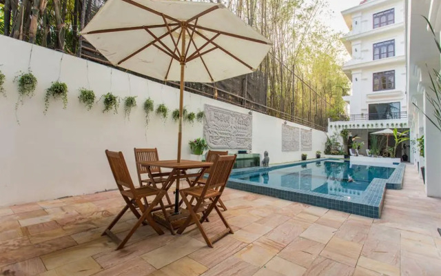 Angkor Riverside Hotel